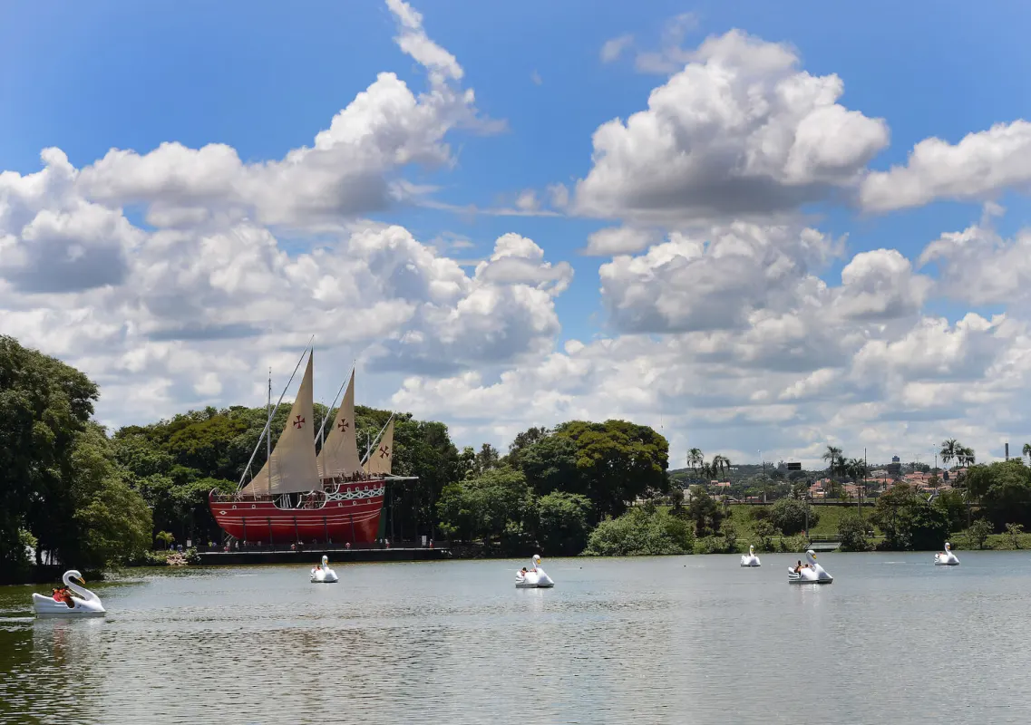 Parque Portugal - Lagoa do Taquaral